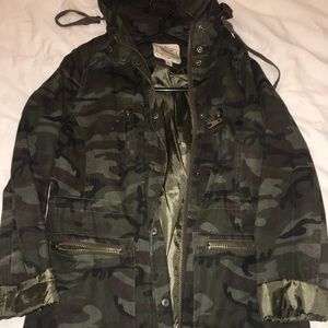 CAMO JACKET